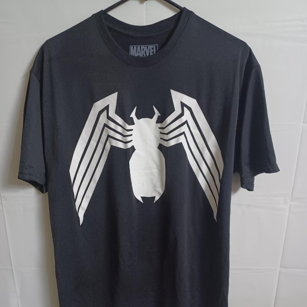 VEMON DRI-WORKS T-shirt.